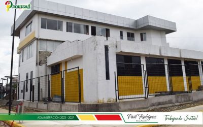 CERRAMIENTO PARA EL MUNICIPIO DE PAQUISHA EN BUEN AVANCE DE CONSTRUCCIÓN.