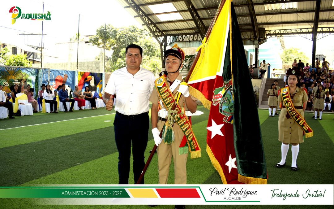 ACTO DE JURAMENTO A LA BANDERA DE LOS ESTUDIANTES DE TERCEROS AÑOS DE BACHILLERATO DE LA CIUDAD DE PAQUISHA.