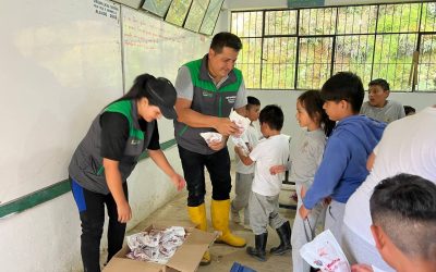 Establecimientos educativos de Paquisha reciben kits bucales